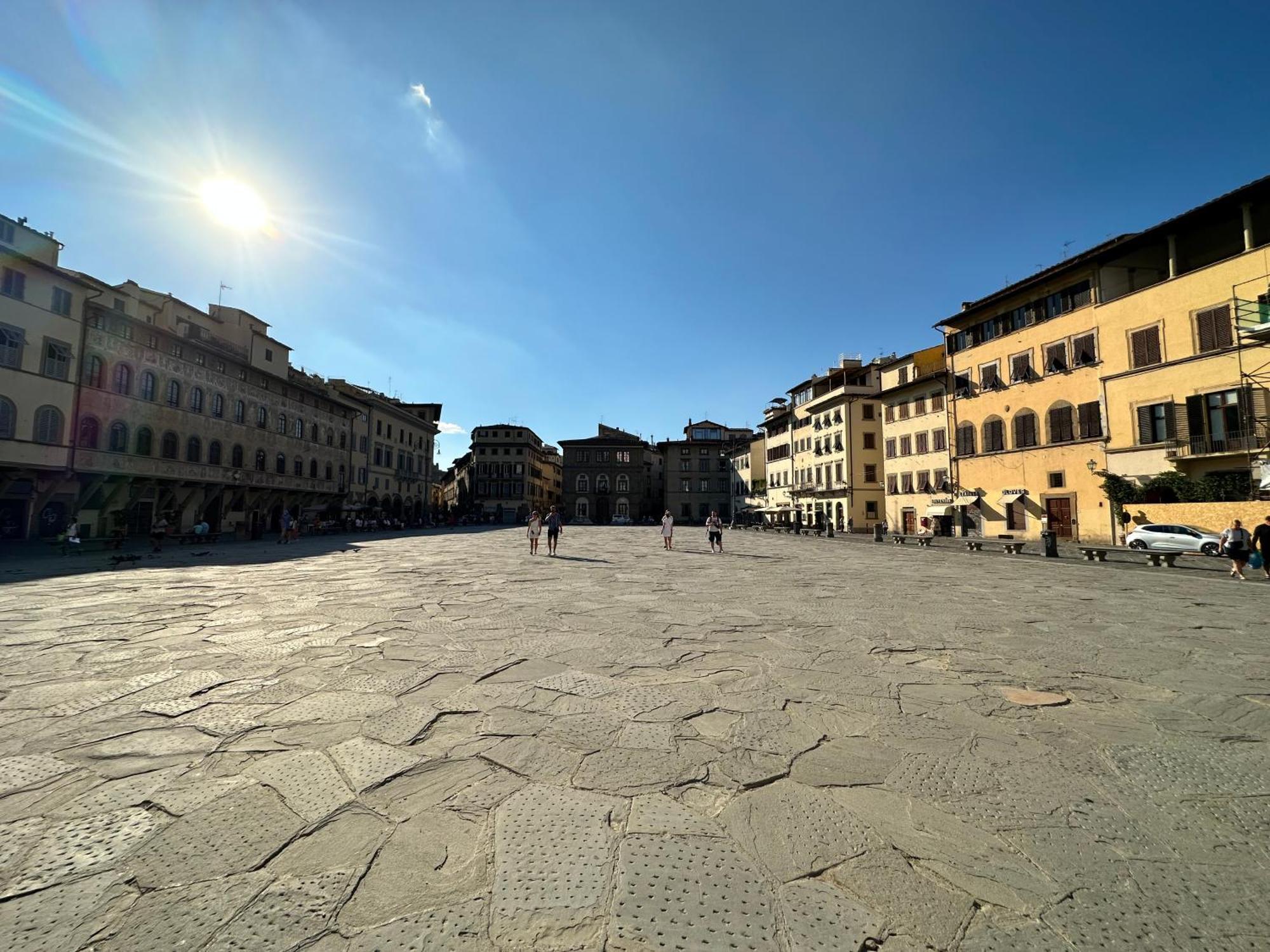 Luxurious View On Santa Croce Florencia